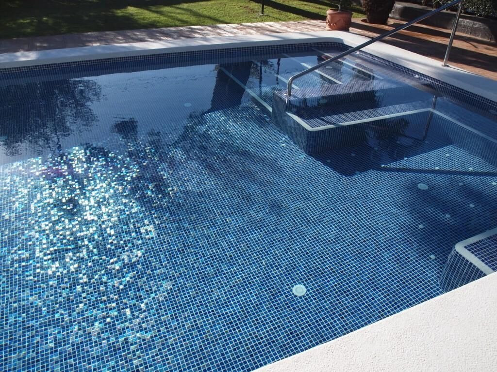 Mosaic Tiles Contractors in Qatar